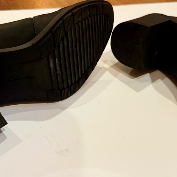 Clark’s Women’s Leather Scene Black Ankle Boots, size 8 - Picture 5 of 5